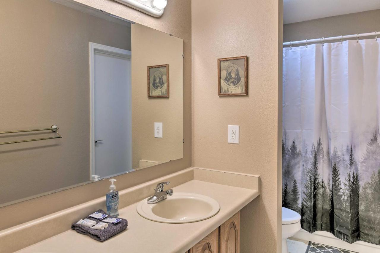 Pet Friendly Anchorage Retreat With Deck And Yard Villa Exterior photo