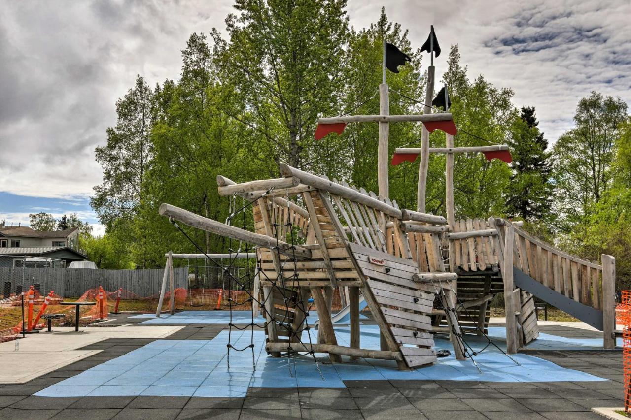 Pet Friendly Anchorage Retreat With Deck And Yard Villa Exterior photo