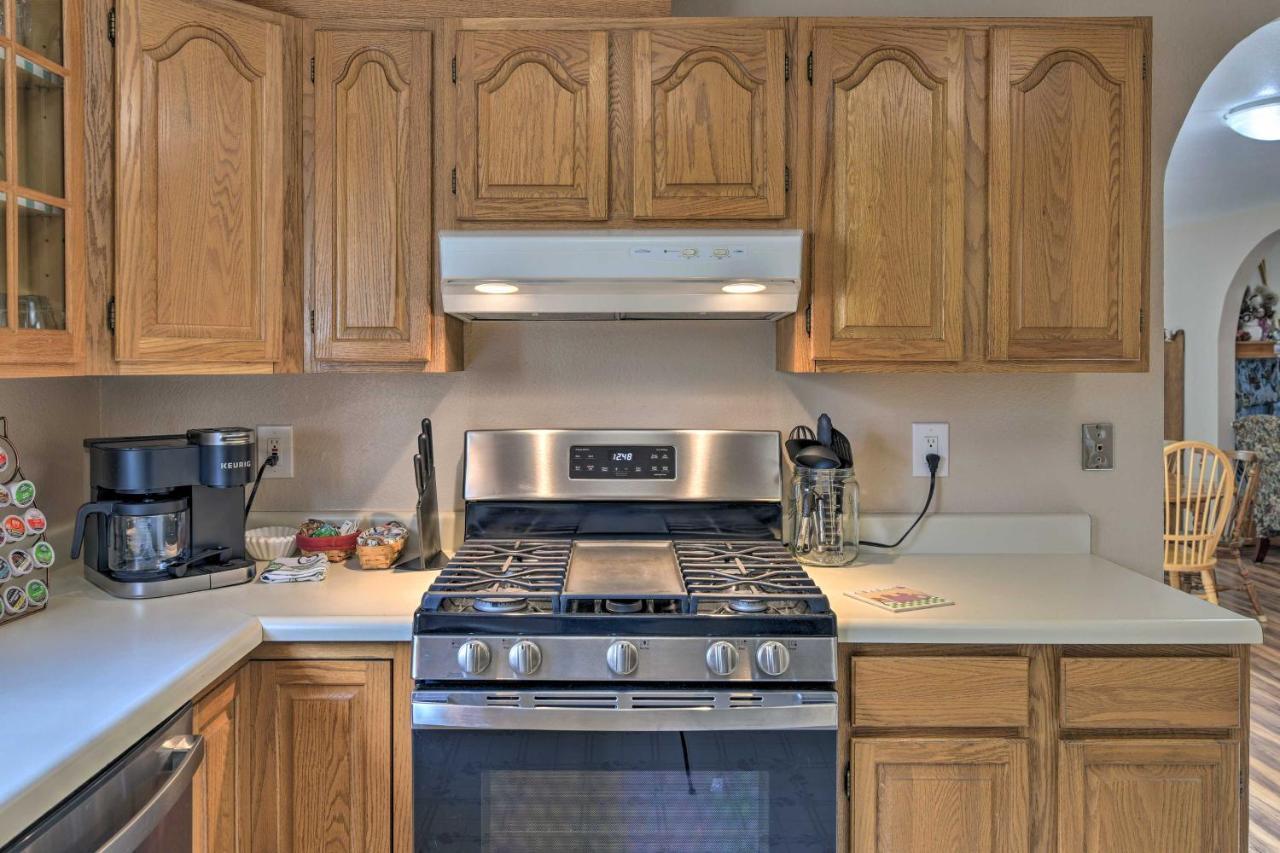 Pet Friendly Anchorage Retreat With Deck And Yard Villa Exterior photo